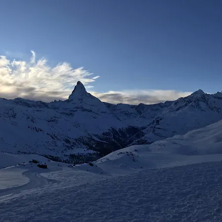 伽利略公寓 公寓 *